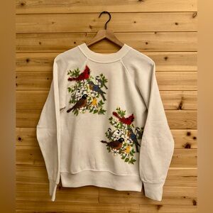 Vintage Medium Embroidered Bird Cardinal Robin Blue Bird Songbird Sweatshirt